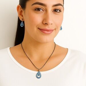 Turquoise Teardrop Pendant Necklace & Earring Set